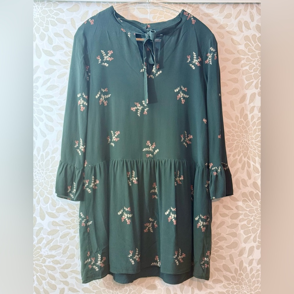 Madewell SILK Green Floral Ruffle Hem Long Sleeve Back Button Down Dress